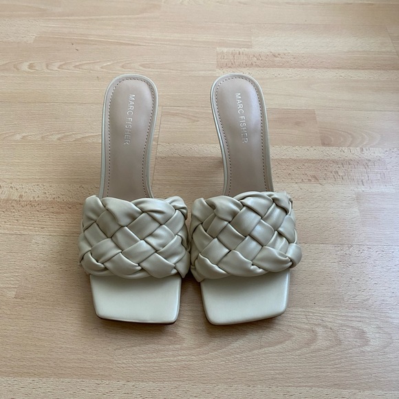 Marc Fisher Brizo Sandal - Picture 2 of 4